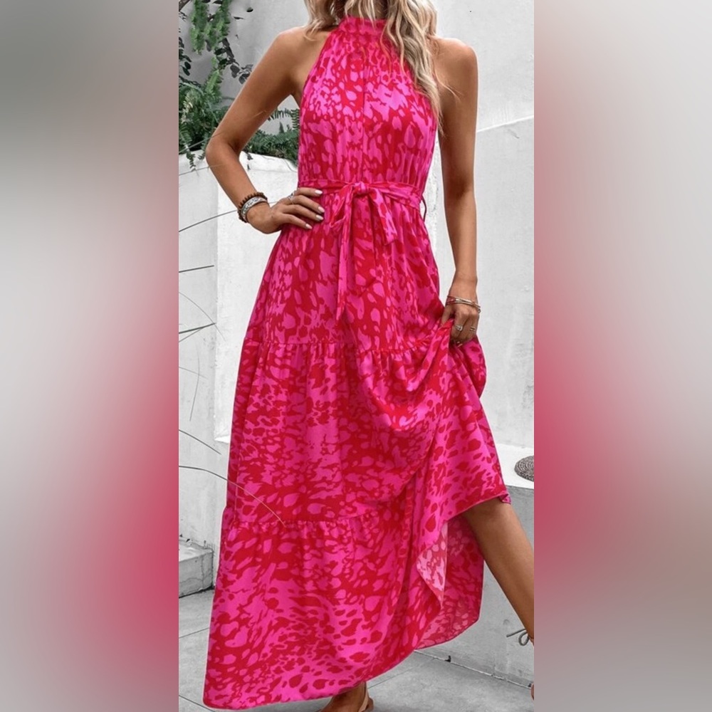☀️👙🏝️Vibrant Red and Hot Pink Floral Maxi Dress